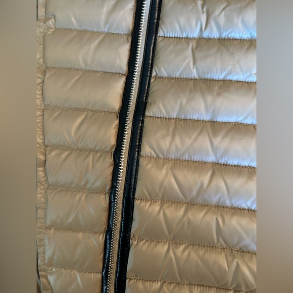 🎉 Host Pick 🎉 Rudsak Tan Puffer Jacket - Picture 10 of 10